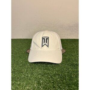 Nike hat cap fitted small S/M white black tiger woods golf lighweight mens